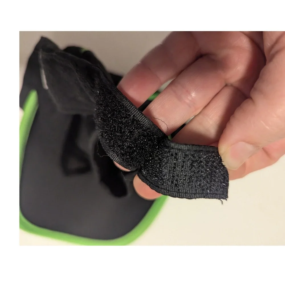 Racetrackers Running Cap Hat Raccoon Zipper Pocket‎ Once Again Black Neon Green